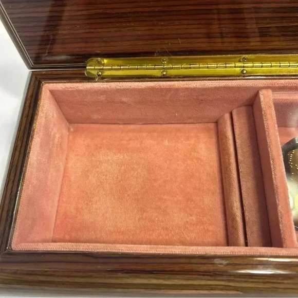 Vintage Reuge Musical Jewelry Box Made In Italy “send In The Clowns” Tested Work - Picture 5 of 12